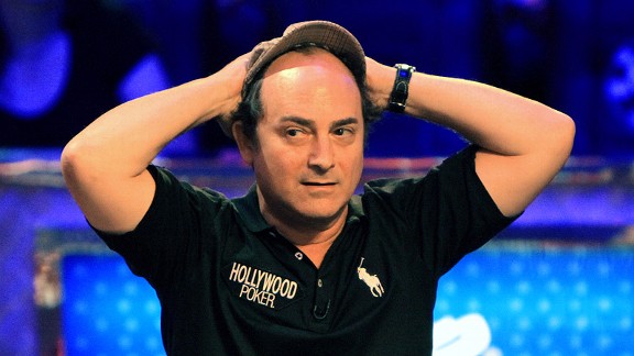 Kevinas Pollakas žaidžia pokerį