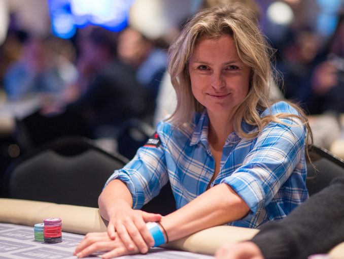 Fatima De Melo žaidžia pokerį